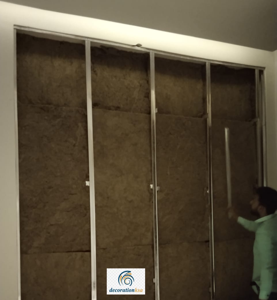 تركيب جدران عازلة للصوت بالصوف الصخري في الدمام